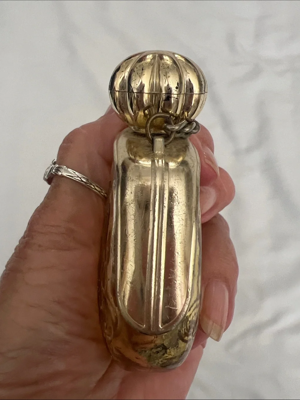 Vintage Avon purse decanter some scratches on gold GVC